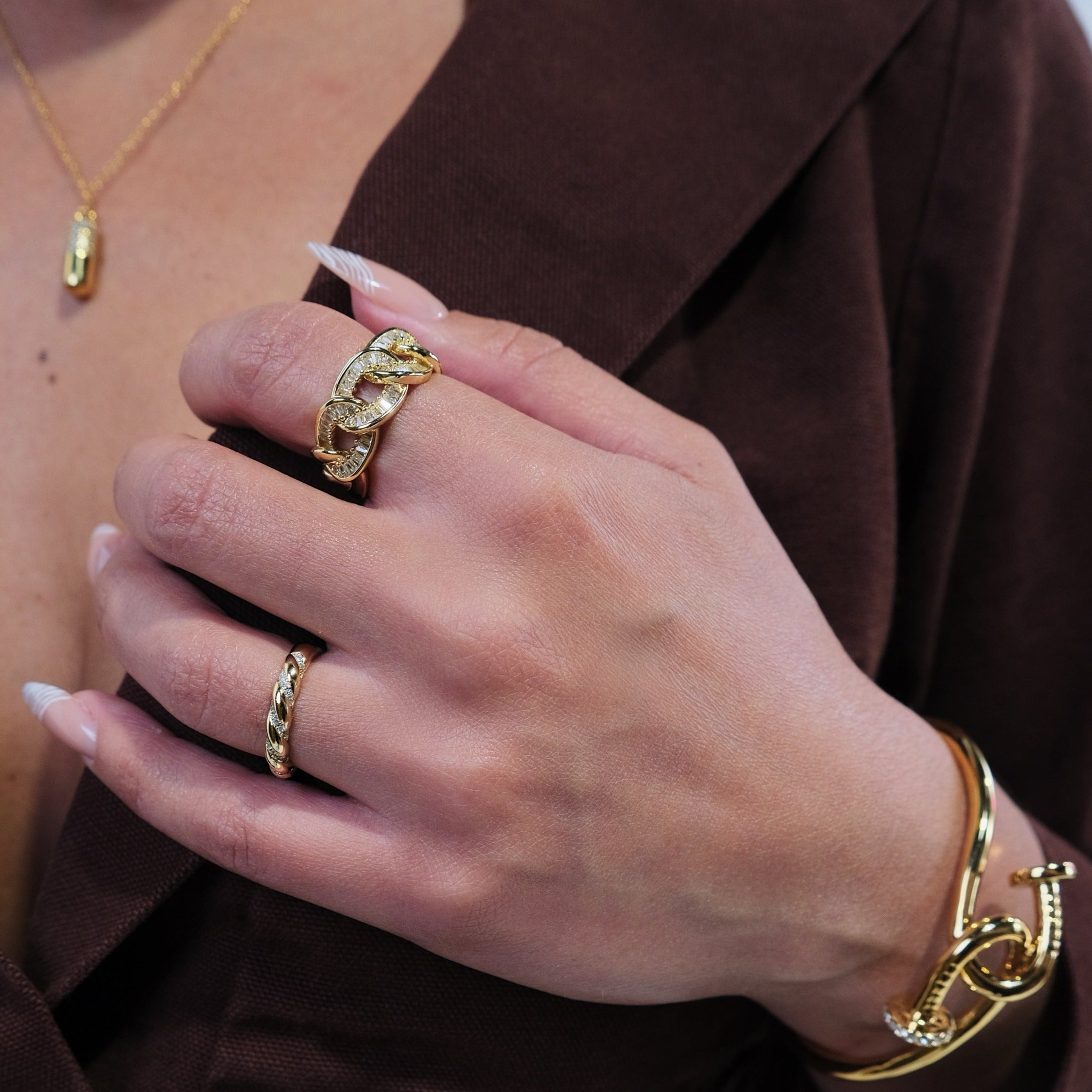 Theresa Ring